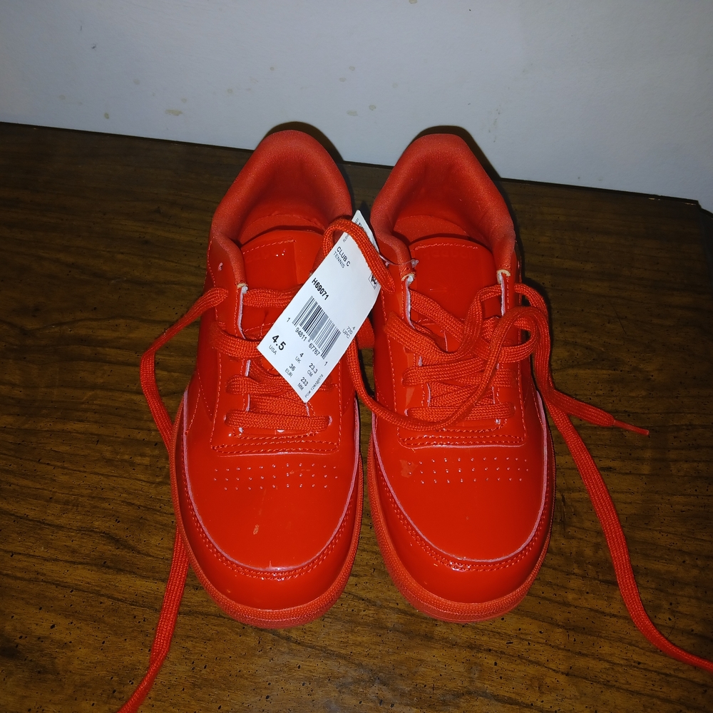 Reebok Kids Sneakers in Bright Red